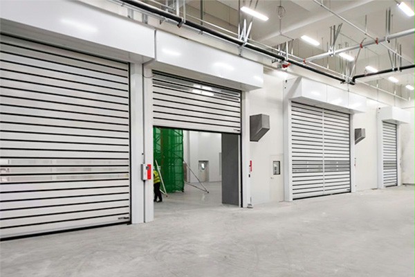 助力国产半导体行业！北方华创洁净车间用西朗门业硬质快速门